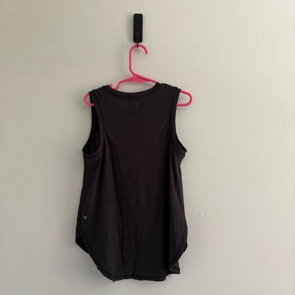 Old Navy •‎ Kids Active Sleeveless Dark Gray Top